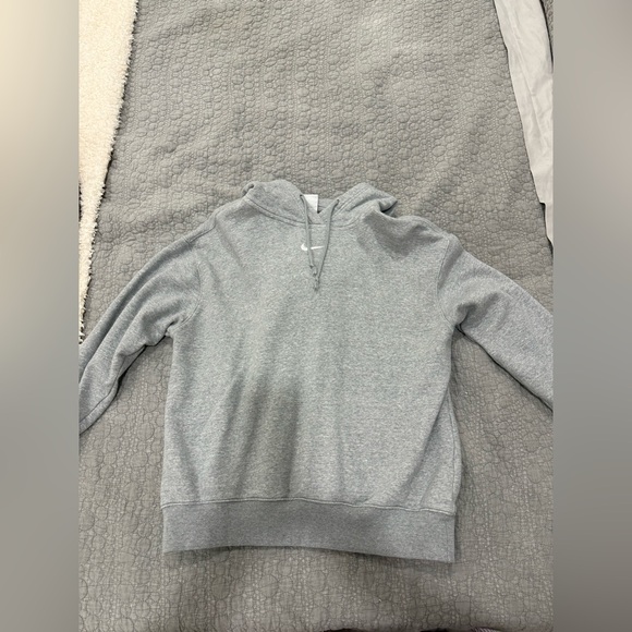 Nike Heather Gray Pullover Hoodie - Picture 1 of 4